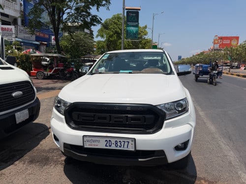 ឡាន​ស្អាត​លក់​នៅ​សៀមរាប​022 Xlt 2.2