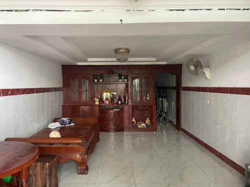 ផ្ទះលក់បន្ទាន់ខ្លាំង តម្លៃក្រោមហាងឆេង $90,000 នៅម្តុំCTN ឬស្សីកែវ