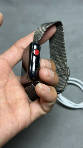 ចង់លក់apple watch series 3 42mm Stainless Steel
