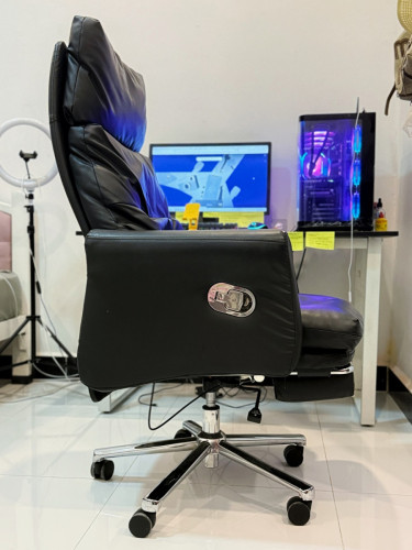 កៅអីការិយាល័យ, Chair Boss (98%)