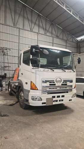 ប្HEAD TRUCK HINO PROFIA ប្រភេទឡានអូស