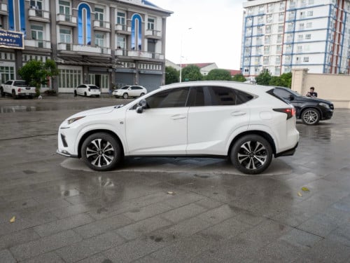 Lexus NX300t 2018 F-Sport (original) Full Option  ឡាន ស្អាត ថ្មី តម្លៃពិសេស $39900 ចចារ