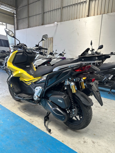 ADV 025