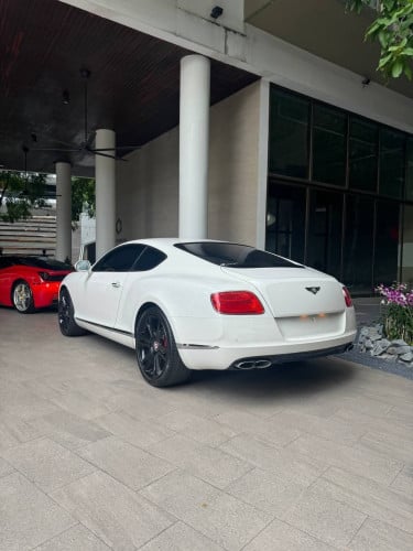 Bentley continental GT 2013