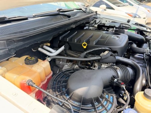 Bt50 2021 thunder full option