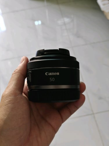 canon RF 50mm f1.8 nee 99%