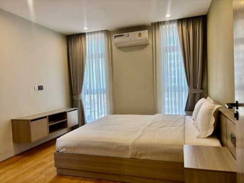 FANCY ONE BEDROOM FOR RENT-TK AVENUE🍀