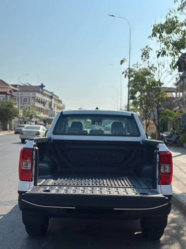 Ford Ranger XL 26 10T ជំនាន់ថ្មី