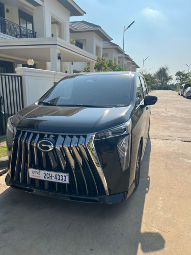 Gac GN8  VIP with driver rental 180