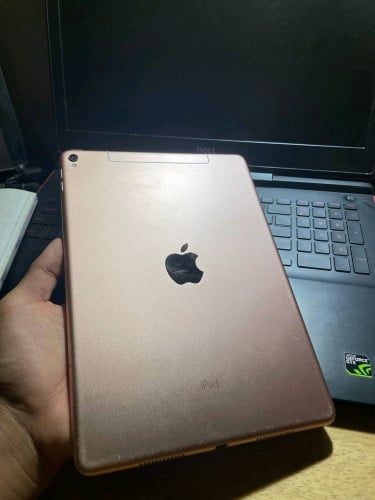 ipad pro 9.7' 2016 32G sim/wifi (sold out ✅)