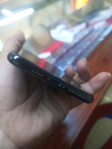 iphone 11pm សានុំ 64g