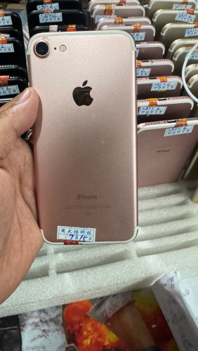 iPhone 7 ធានាសំនុំសុីនស្អាត 23$