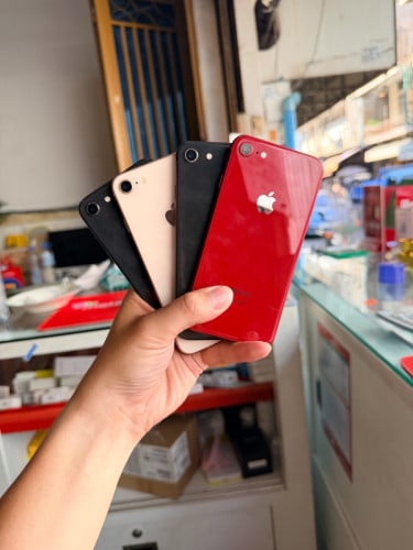 iPhone 8 64g ធូរៗ