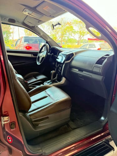 ISUZU D-MAX 2013 មួយទឹកស្លាកលេខ 4444