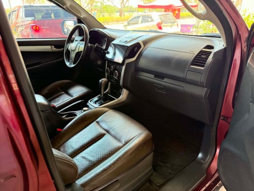 ISUZU D-MAX 2013 មួយទឹកស្លាកលេខ 4444