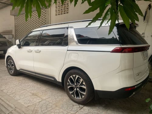 Kia Grand carnival លក់បន្ទាន់ម្ចាស់ប្រញាប់ទៅក្រៅប្រទេស