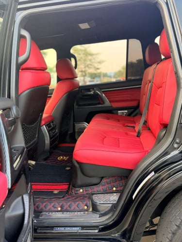 LandCruiser 2013 Up 2021 V8 Fulloption
