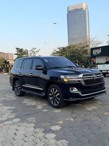 LandCruiser 2013 Up 2021 V8 Fulloption