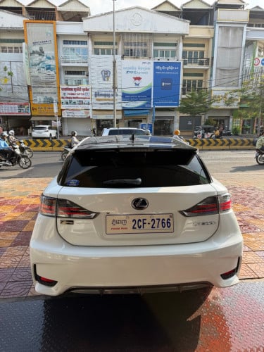 Lexus CT 200h F-sport Full option អាគុយតែមបី 2020 ឡានម្ចាស់ឃ្លាំងផ្ទាល់