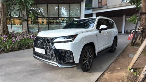 Lexus LX600 2022 F-Sport Full option