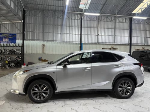 Lexus NX200T 2016 F-Spot