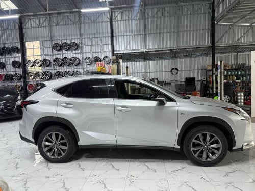 Lexus NX200T 2016 F-Spot