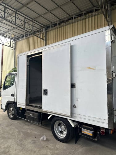 MITSUBISHI Canter 1.5 ton ក្រដាស់ពន្ធ