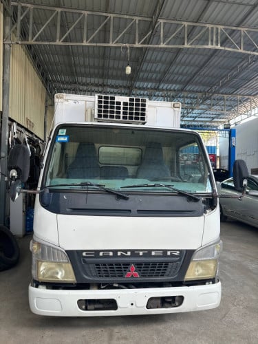 MITSUBISHI Canter 1.5 ton ក្រដាស់ពន្ធ