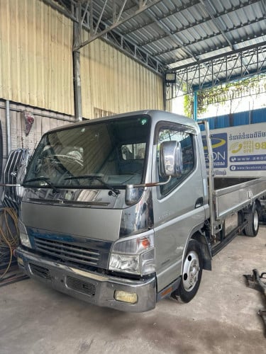 MITSUBISHI Truck 3តោន ក្រដាស់ពន្ធ