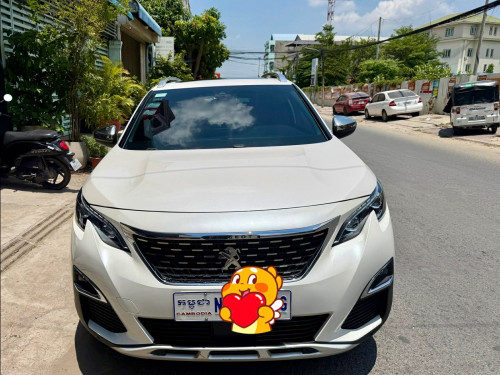 Peugeot 3008  ឆ្នាំ 2021 ម្ចាស់ដេីម