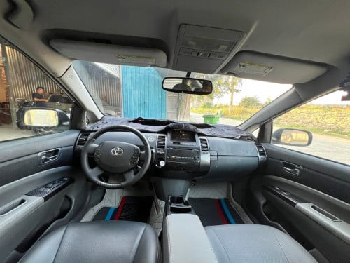 Prius ប្រផេះ 2007 Full no map ពូកស្បែក ឡានកាលី