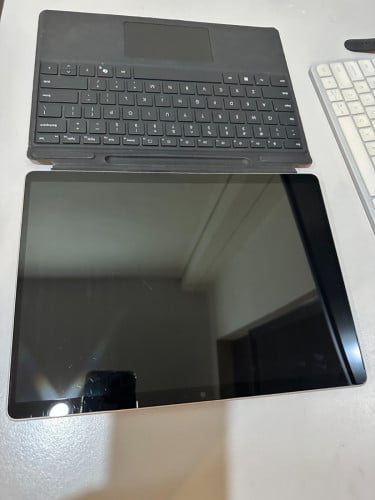Surface Pro 9,Core i7-1255U
