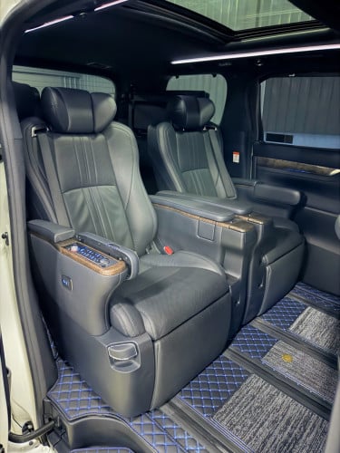 Toyota Alphard 2022 Executive Lounge V4 Hybrid Full (ខ្លាញ់គោ ធ្វេងហ្សីន)