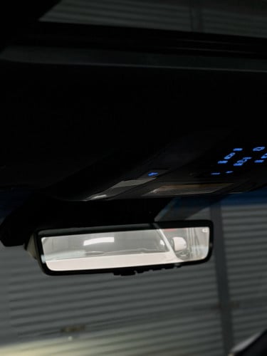 Toyota Alphard 2022 Executive Lounge V4 Hybrid Full (ខ្លាញ់គោ ធ្វេងហ្សីន)