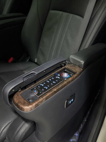Toyota Alphard 2022 Executive Lounge V4 Hybrid Full (ខ្លាញ់គោ ធ្វេងហ្សីន)
