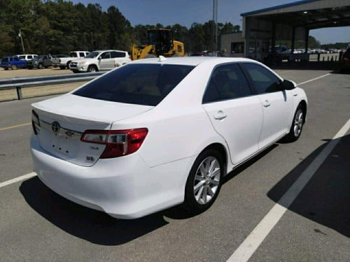 Toyota Camry Hybrid XLE 2013 Full Option