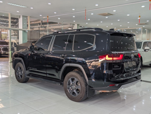 Toyota Land Cruiser GR Sport 2025