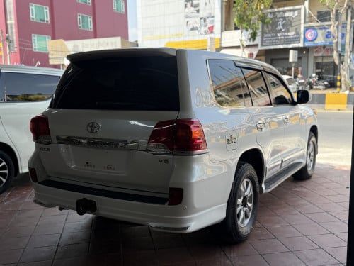 Toyota LandCriuser 08 ម្ចាស់ដើម