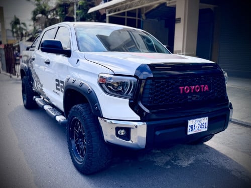 Toyota tundra 2007 UP to 2021 ប៉ុង 2 កាប់ពីតាស់