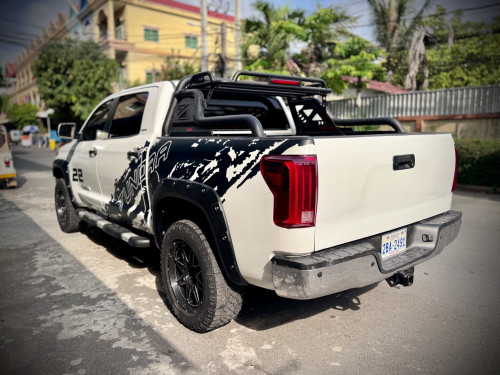 Toyota tundra 2007 UP to 2021 ប៉ុង 2 កាប់ពីតាស់