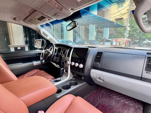 Toyota tundra 2007 UP to 2021 ប៉ុង 2 កាប់ពីតាស់