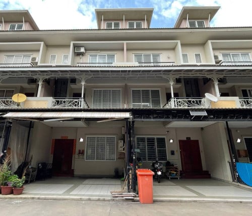 Villa for RENT! โข Location: Borey PH Boueng Snor.