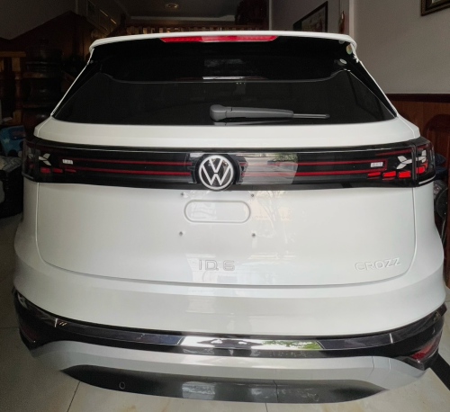 Volkswagen ID6 2024 7 កៅអី Full Option