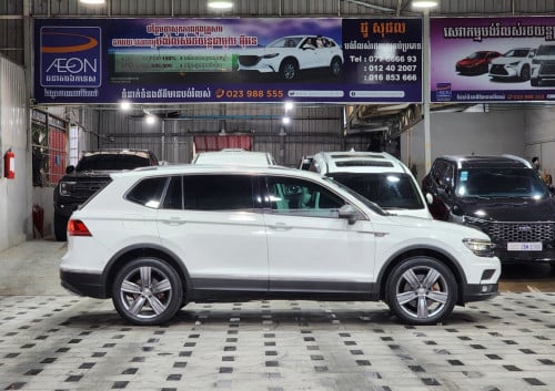 Volkswagen Tiguan 2020 ឡានក្រុមហ៊ុន