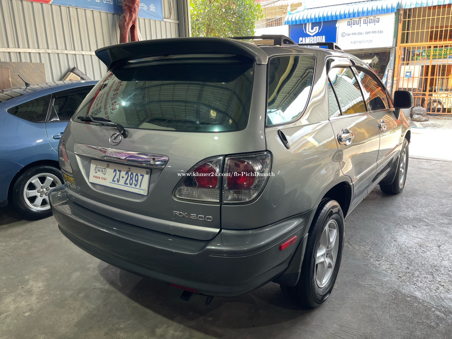 Lexus RX300 01 ប៉ុង2 price $10300.00 in Phnom Penh Thmei, Saensokh ...