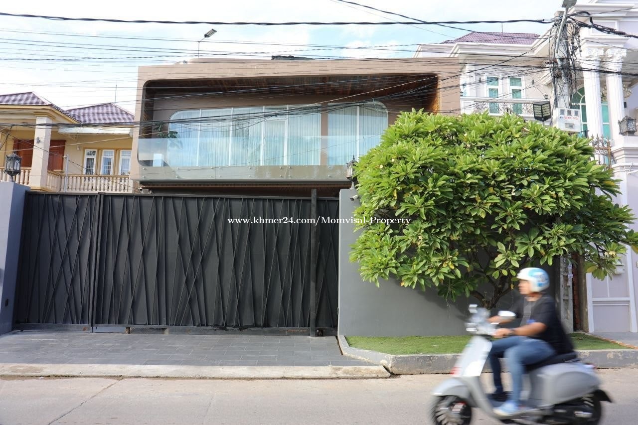 Luxury Villa for Rent in Sen Sok (Phnom Penh Thmey)