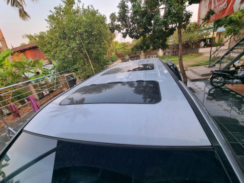 ឡានលក់ប្រញាប់លុយ