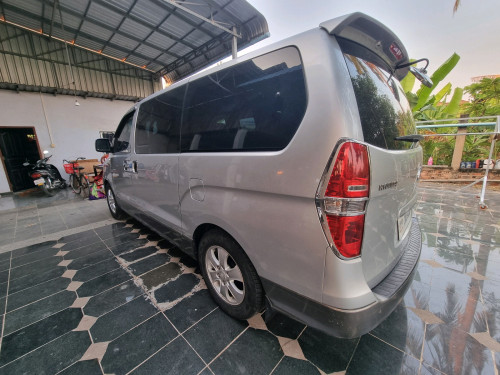 ឡានលក់ប្រញាប់លុយ