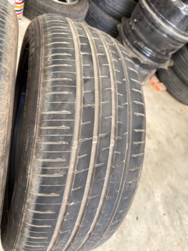 សំបក​លក់​ 235/50/18