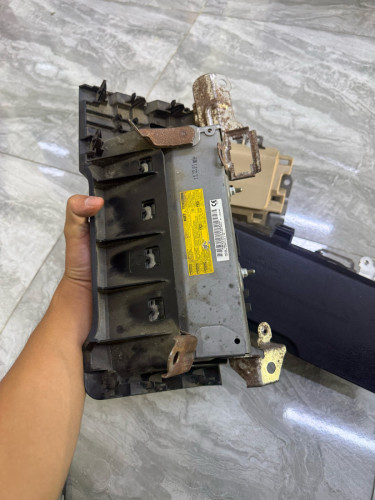 ពោងក្រោមចង្កូតalphard 015